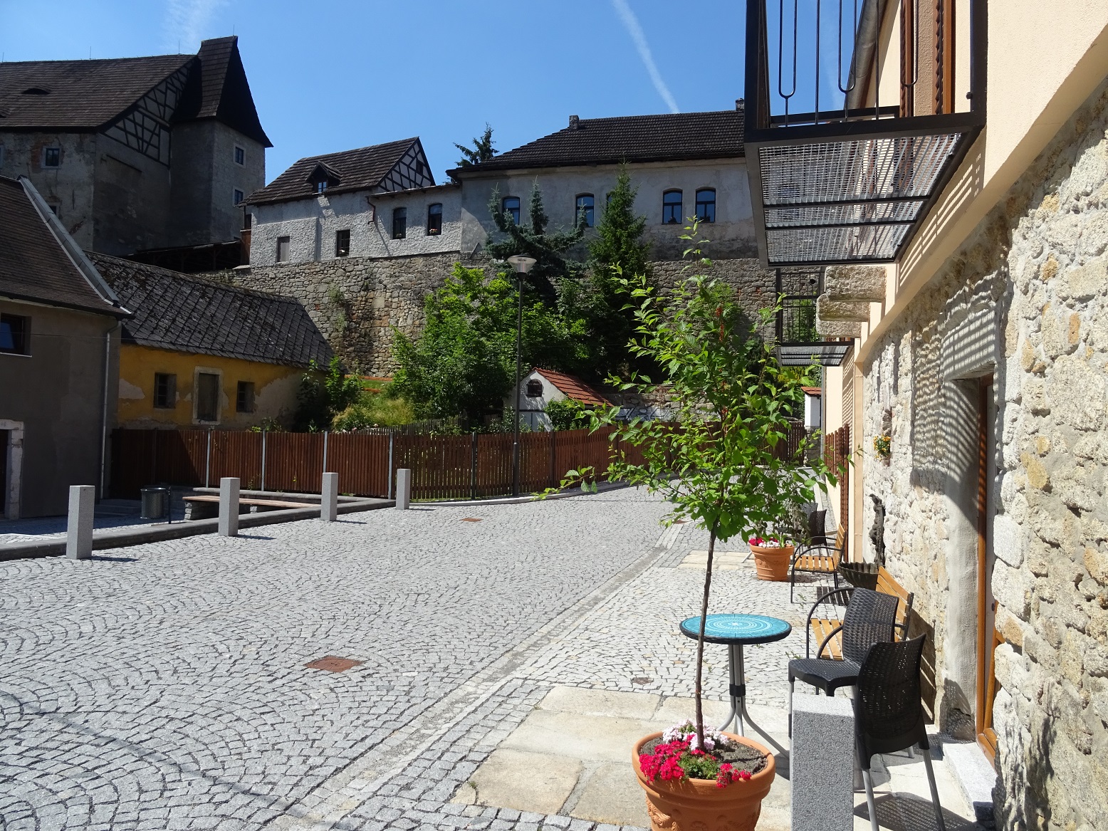 apartman pod kominem